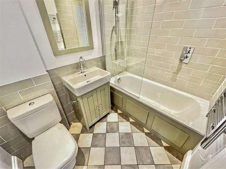 Slough Road, Datchet, SL3 - Photo 5