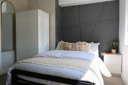 1 bedroom semi-detached house to rent - Photo 2