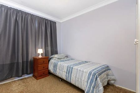 127 Lovegrove Drive, Quakers Hill NSW 2763 - Photo 2