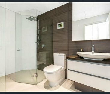 Entertainers Delight - Sun-soaked Oversized Courtyard - Photo 3