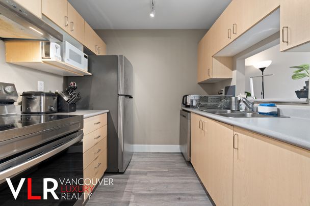 1010 Howe Street, Unit #906 - Photo 1