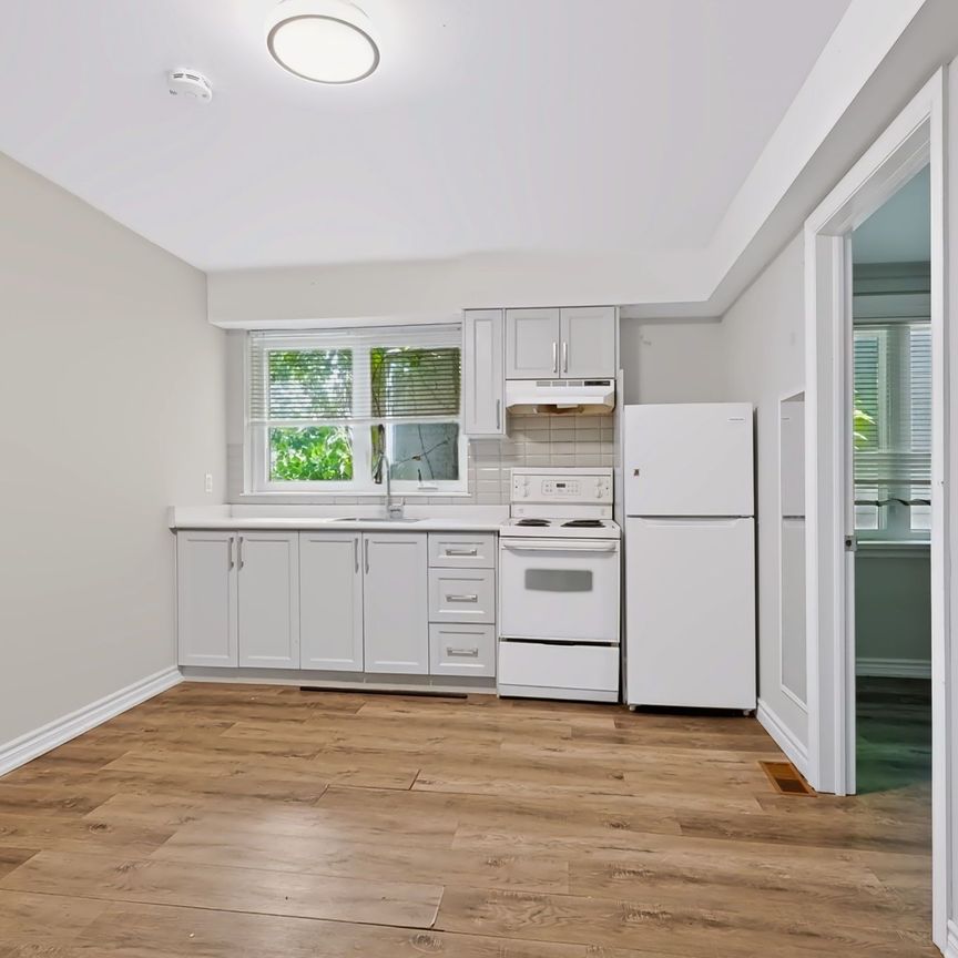 For Lease - 1576 Eglinton Avenue Unit# 2, Toronto, Ontario - Photo 1