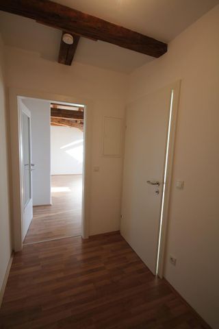 1 MONAT MIETFREI !! Schöne, neuwertige Mansarden-Dachgeschoss-Wohnung mit 2 Zimmern in Liebenau Top 13 - Foto 5