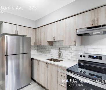 MODERN LIVING IN A NEWLY RENOVATED 2BEDROOM/1BATH UNIT+ UTILITIES - Photo 2