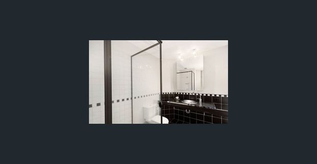 LightFilled Contemporary Warehouse Conversion - Photo 1