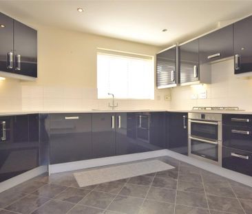 3 bedroom semi-detached house to rent - Photo 5
