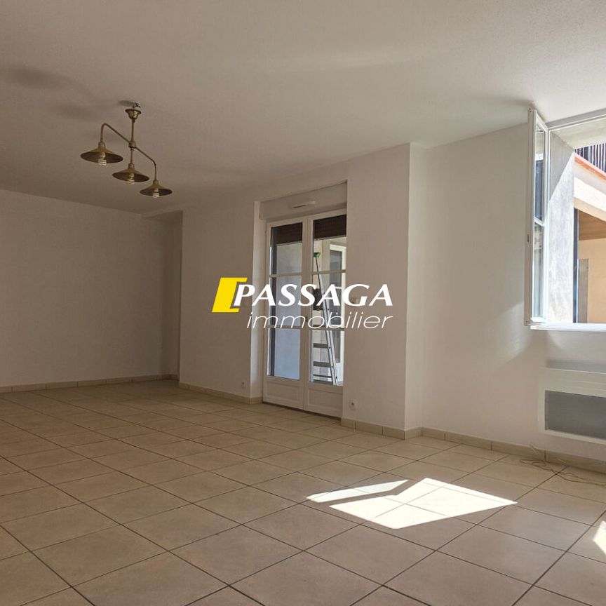 Location Appartement 3 pièces 81m² - Photo 1