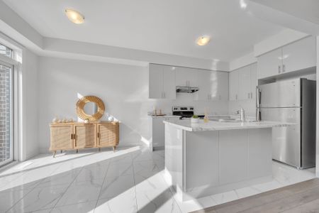 For Lease - 21 Tamworth Terrace, Barrie, Ontario - Photo 3