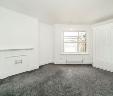 Muswell Hill Broadway, N10, London - Photo 3