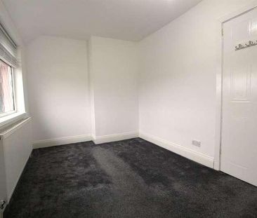 Yew Lane, Sheffield, S5 - Photo 5