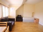 The Ridgeway, London - Photo 1