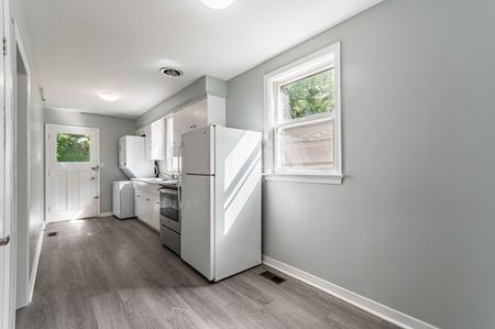 For Lease - 144 Lake Crescent Unit# Main, Toronto, Ontario - Photo 3