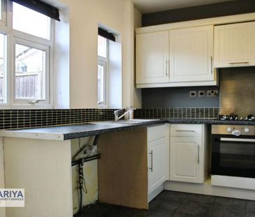 2 bedroom semi-detached house to rent - Photo 3