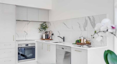 Modern 3-Bedroom Home for Rent 1/22 Rutherford St - Photo 4