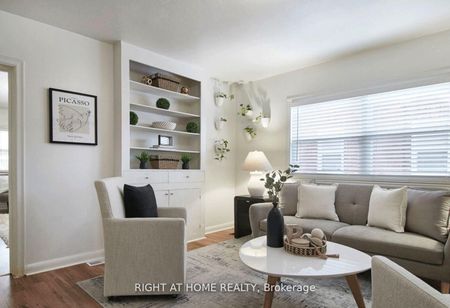 For Lease - 124 Agnes Street Unit# Main, Oshawa, Ontario - Photo 4