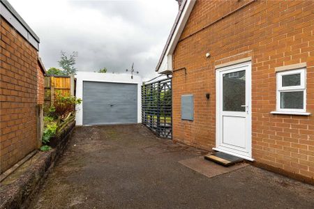 3 bedroom semi-detached house to rent - Photo 4