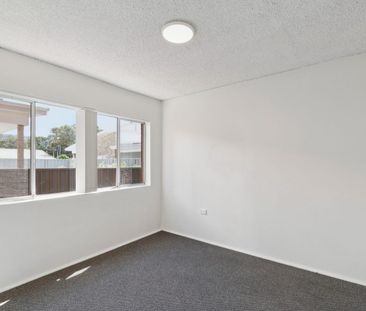 Ground Floor Unit - Photo 1