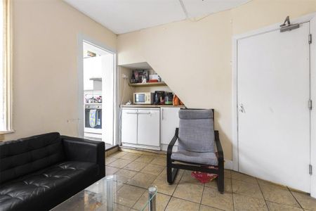 5 bedroom terraced house to rent - Photo 2