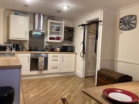 Room in a Shared House, Denmark Road, S2 - Photo 5