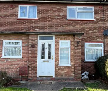 4 bed house to rent in Hawthorn Avenue - Photo 1