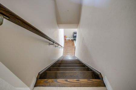 For Lease - 330 Schreyer Crescent, Milton, Ontario - Photo 4