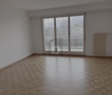 PROCHE DU LAC ET VUE SPLENDIDE SUR LES ALPES - Photo 2