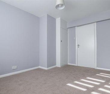 3 bedroom apartment to rent - Photo 2