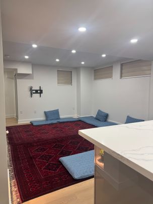 For Lease - 8 Slater Mill Place, Hamilton, Ontario - Photo 1