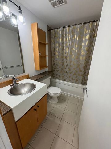 For Lease - 5 Mariner Terrace Unit# 1008, Toronto, Ontario - Photo 2