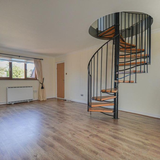 2 bedroom property to rent - Photo 1