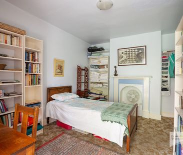 Character Townhouse - Photo 6