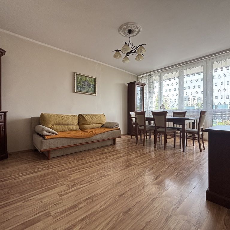 3 ustawne pokoje z balkonem w top lokalizacji - Photo 1