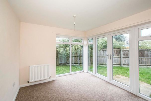 2 bedroom terraced house to rent - Photo 1