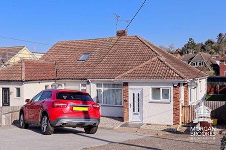 2 bedroom semi-detached bungalow to rent - Photo 2