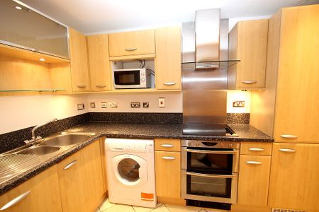 2 Double Bedroom Flat – Kingston upon Thames (Seven Kings Way, KT2) - Photo 3