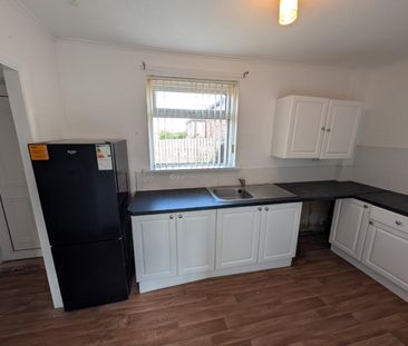 2 bedroom House To Let Total Size: 689 SQ FT - Photo 6