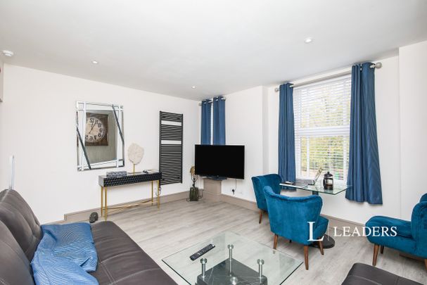 apartment to rent Watcombe Circus, Nottingham, NG5 - Photo 1