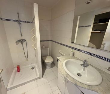 Location Appartement 2 pièces 34m² CAGNES SUR MER 06800 - Photo 2