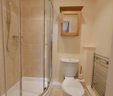 4 bedroom detached house to rent - Photo 6