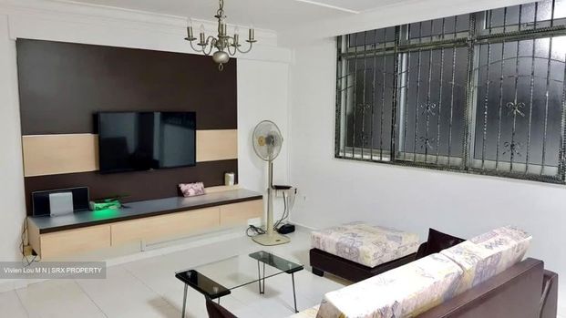 Bukit Batok West Avenue 7 (Bukit Batok), HDB 4 Rooms - For Rent - Photo 1