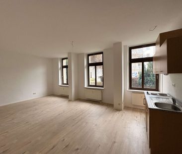 Direkt einziehen! Frisch saniertes 1-Raumapartment mit EBK in Berns... - Photo 3