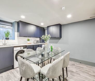 Knowle Mount (Room 4), Burley, Leeds - Photo 3