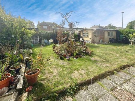 Field Way, CB1 - Photo 2