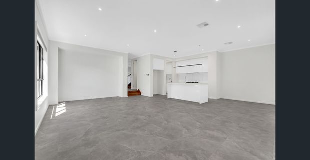 Brand New Masterpiece - Photo 1