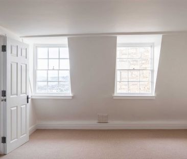 Portland Place - Photo 2