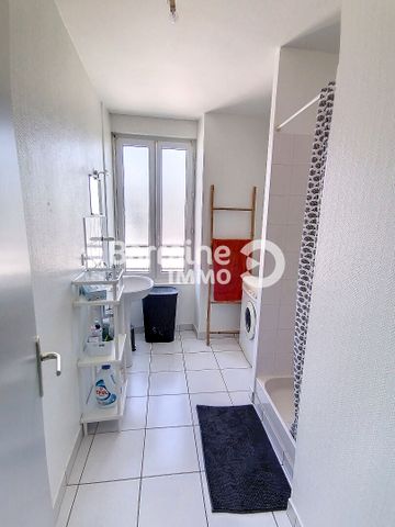 Location appartement à Lorient, 2 pièces 42m² - Photo 3