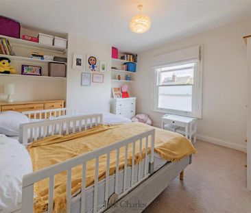 3 bedroom terraced house to rent - Photo 4