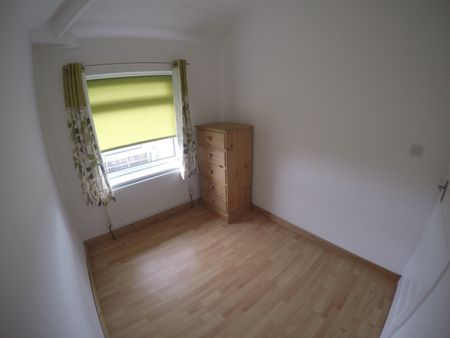 3 Bed Semi-Detached House, Brushfield Grove, S12 - Photo 3