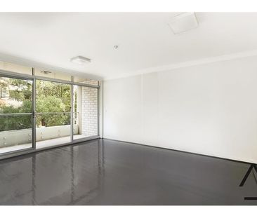 Modern Apartment In The Heart Of Cremorne - Photo 1