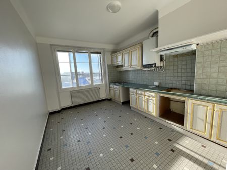 Location Appartement 3 pièces 77m² LA PRIMAUBE 12450 - Photo 4